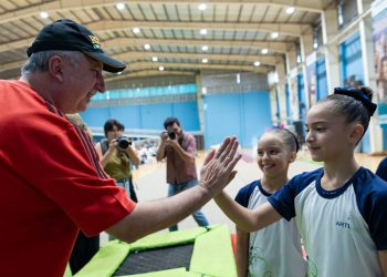 Passalacqua encabezó la presentación del Deporbono 7 y la digitalización del registro único de entidades deportivas