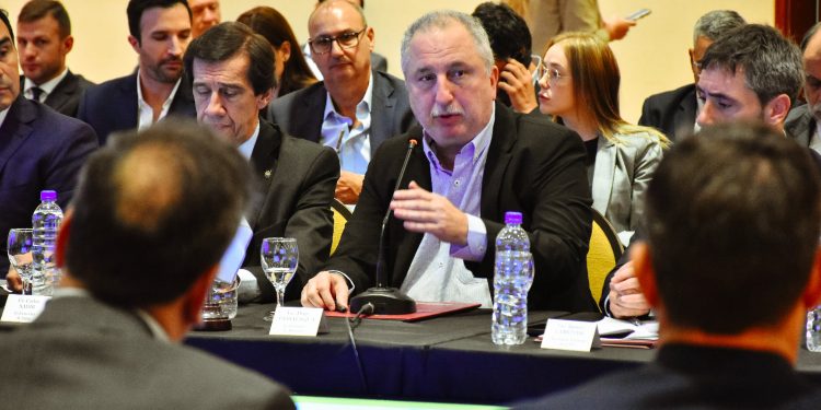 Passalacqua llamó a consolidar el federalismo real y concreto en la Asamblea del Norte Grande en Salta