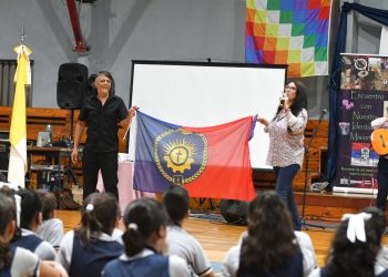 Cultura en Movimiento inició su recorrido llevando identidad misionera a las escuelas