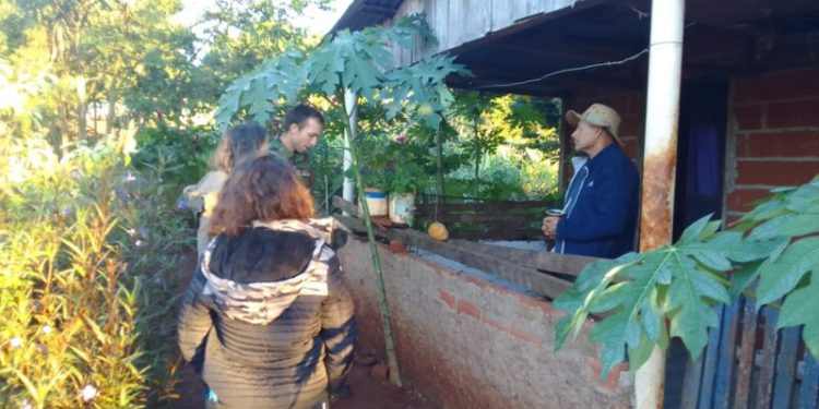 Trabajo de sensibilización con vecinos del Parque Urugua-í para resaltar el valor de las Barreras Ambientales