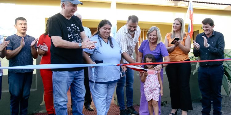 Passalacqua inauguró la ampliación del CAPS del barrio Estación de Apóstoles, hecha con fondos provinciales