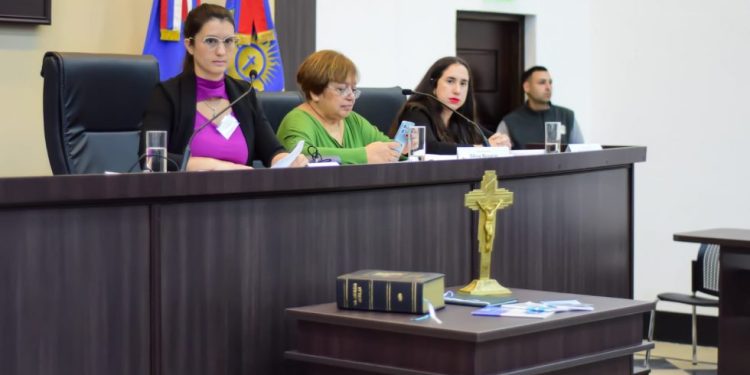 Posadas: se llevó adelante el ensayo para el Parlamento de la Mujer 2024