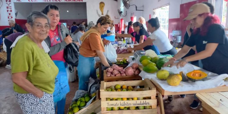 El Alimentazo pone en valor el trabajo, el arraigo campesino y producción de alimentos sanos de las chacras