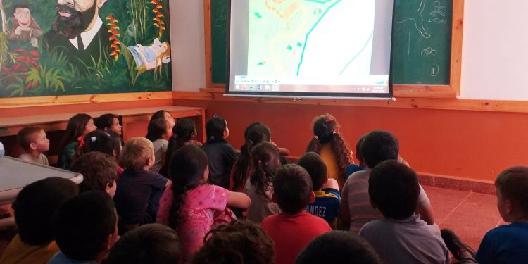 En El Soberbio, los docentes rurales recordaron la Revolución de Mayo