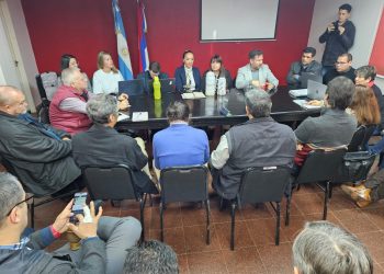 Mesa de diálogo llegó a un acuerdo salarial con todos los gremios docentes para junio