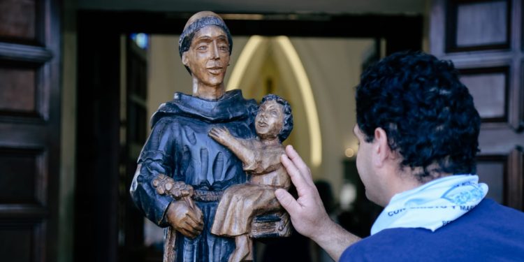 Oberá celebró la fiesta de su patrono San Antonio de Padua y los 15 años de la Diócesis