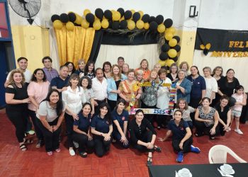 Festejo del 62° aniversario con un encuentro entre docentes, ex docentes y exalumnos.