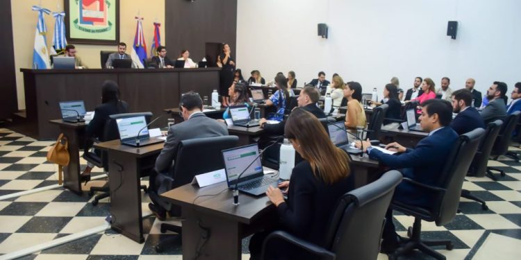 Posadas: salud y obras públicas fueron los principales ejes de la sesión del HCD