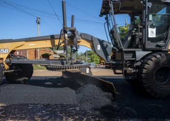 Vialidad Provincial suma cuadras asfaltadas en Garupá
