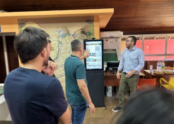 Implementan la IA Lupita en Centro de Informes Turísticos de Puerto Iguazú