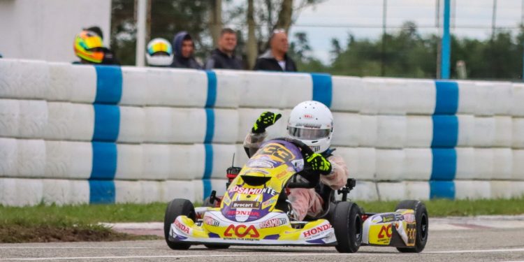 Valentino Silveira arranca su temporada en el Argentino de Karting