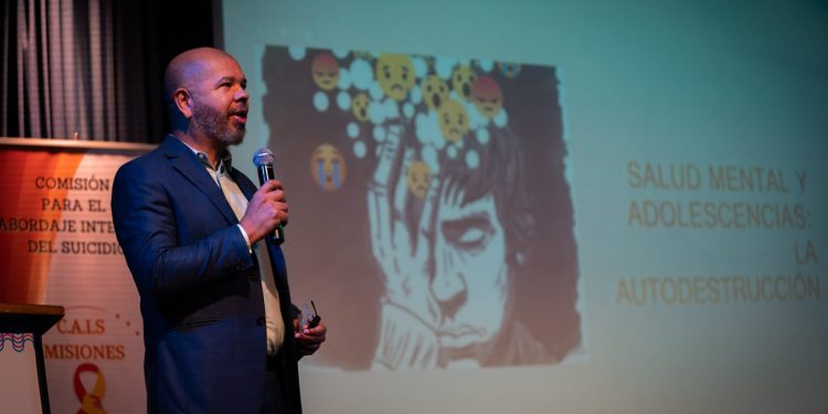 Misiones reafirma su política pública integral para abordar la prevención del suicidio en adolescentes