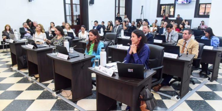 Posadas: concejales aprueban la derogación de tasas municipales para el expendio de bebidas