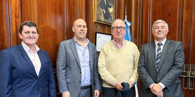 Passalacqua delineó con el Banco Nación medidas crediticias para potenciar sectores productivos y acceso a la vivienda