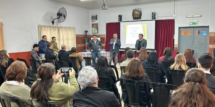 Reunión interinstitucional en Posadas para fortalecer los viajes estudiantiles seguros
