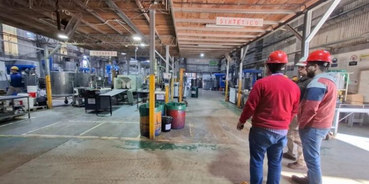 Desde el Ministerio de Ecología realizaron una inspección a la planta de Pinturas Misioneras en Garupá