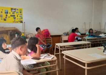 Guardaparques realizaron un taller informativo sobre el Parque Provincial Puerto Península a estudiantes de Turismo