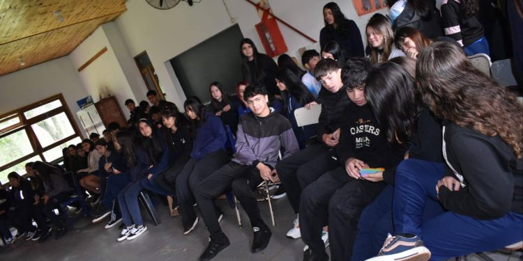 Educación con compromiso: Puerto Piray impulsa la tenencia responsable de mascotas