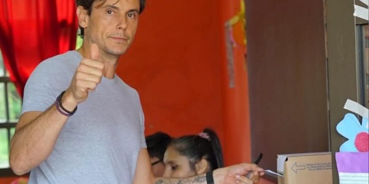 Diego Hartfield: el voto de la gente nos llena de responsabilidad