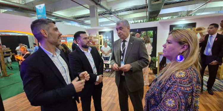 Posadas se posiciona como destino estratégico en la FIT Paraguay