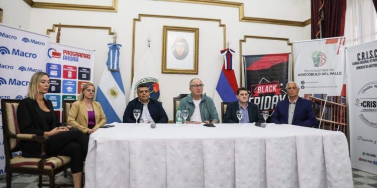 Aristóbulo presentó su Black Friday con importantes descuentos y cuotas sin interés