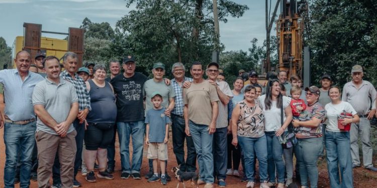 Avanzan las obras de agua segura para familias de Guaraní