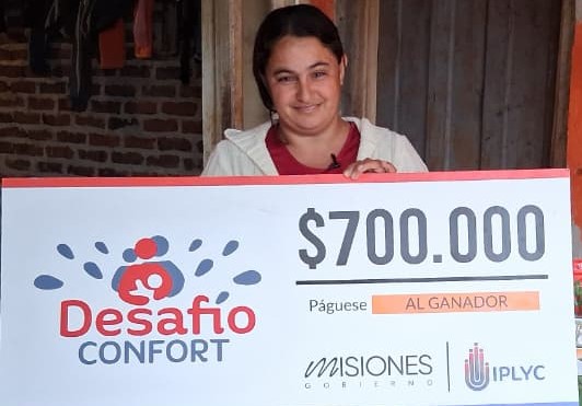 Oberá: entregaron premio a ganadora del Desafío Confort