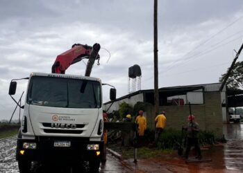 Energía de Misiones trabaja para reponer el servicio en Gobernador Roca, Santo Pipó y Corpus