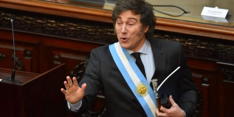 Congreso: renunció el titular de la Oficina de Presupuesto tras la intervención que frenó informes críticos