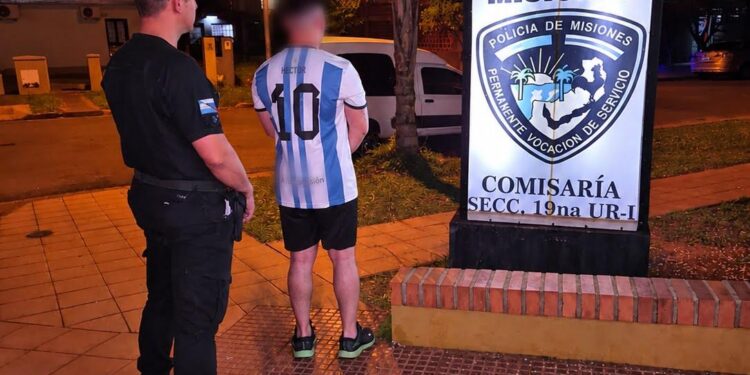 Más polémica en torno a la Estudiantina: Detuvieron al tesorero de una escuela por malversación de fondos