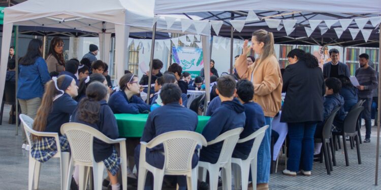 Posadas dialogó por la Paz en una jornada de reflexión junto a estudiantes