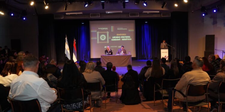 Identidad y saberes que se comparten en la primera jornada del Simposio Guarani Jesuítico