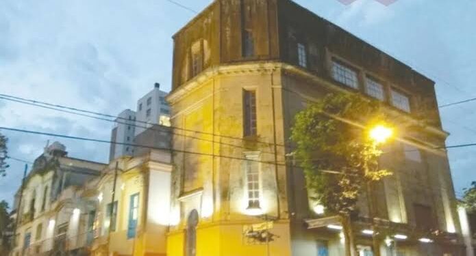 Encuentro de arte y camaradería por el Día del Artista Plástico en el Cidade