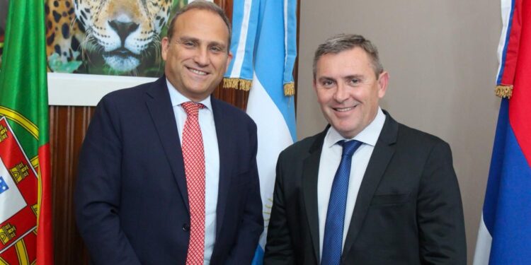 Embajador de Portugal visitó Misiones y destacó el potencial turístico y económico de la tierra colorada