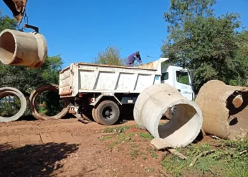 Oberá: el Municipio trabaja para prevenir inundaciones con un importante entubado en calles clave