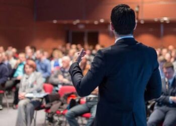 Últimos días para inscribirse al curso «Oratoria 360: Hablar para impactar»