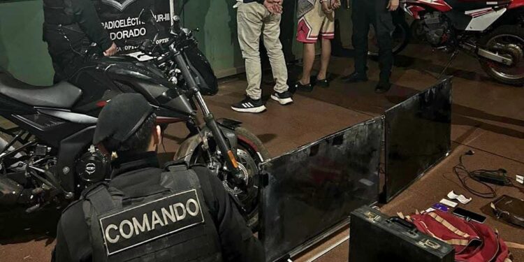 Eldorado: el 911 detectó a delincuentes robando una vivienda y los atraparon en pleno ilícito