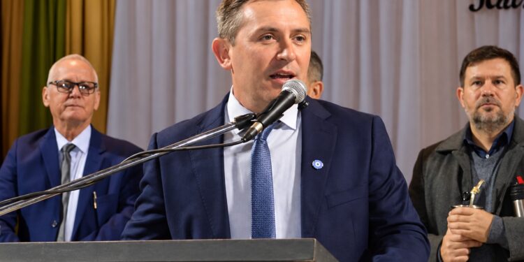 Carlos Sartori: “Reivindican Malvinas por conveniencia electoral mientras abren el territorio argentino al mejor postor”