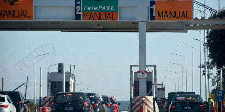 Peajes más caros, largas filas y rutas deterioradas: el cambio de cobro expuso las falencias del nuevo sistema en Misiones