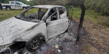 Horror en Posadas: hallaron restos humanos calcinados dentro de un vehículo incendiado